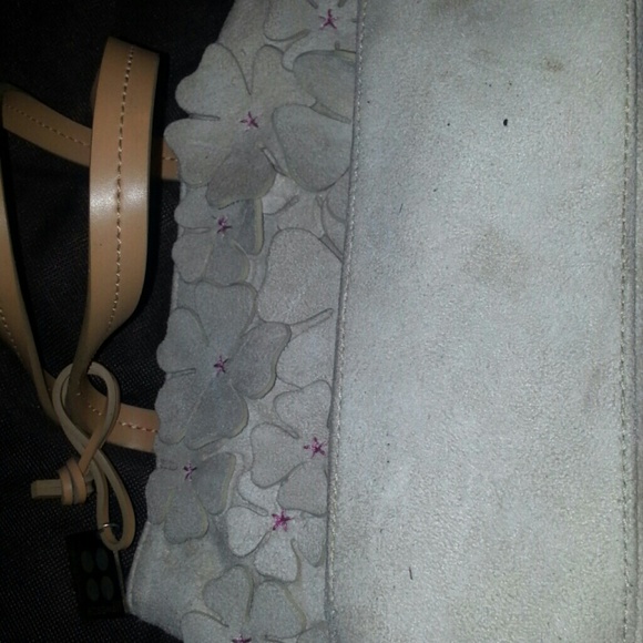 BCBG  Mini Flower hand bag - Picture 2 of 4