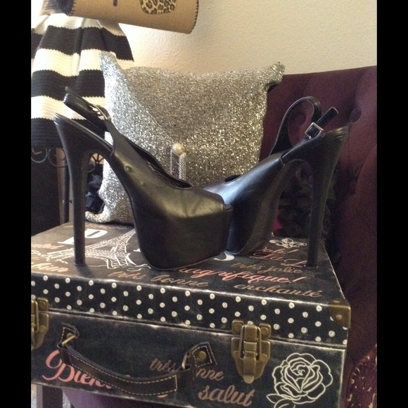 Black platform stiletto high heel - Picture 2 of 4
