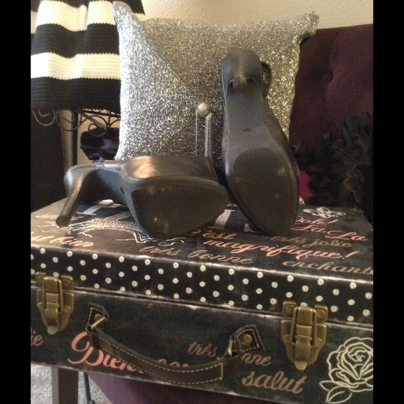 Black platform stiletto high heel - Picture 3 of 4