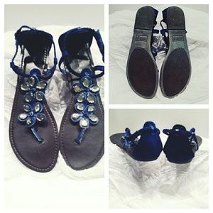 PRICE DROPPED👏👏Madden girl sandals