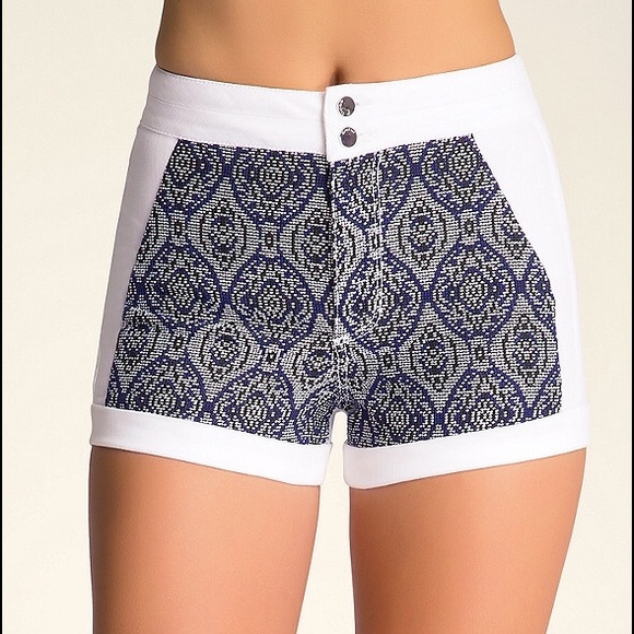 Bebe shorts