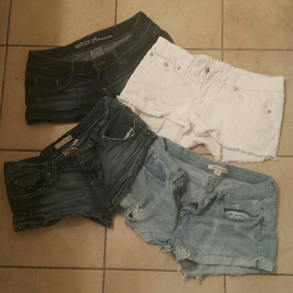 Denim shorts bundle Papaya & Forever 21