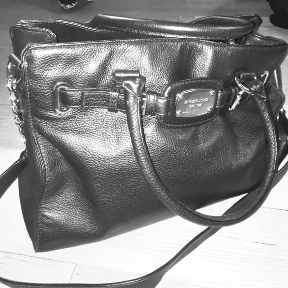 Michael Kors Purse - Picture 1 of 4