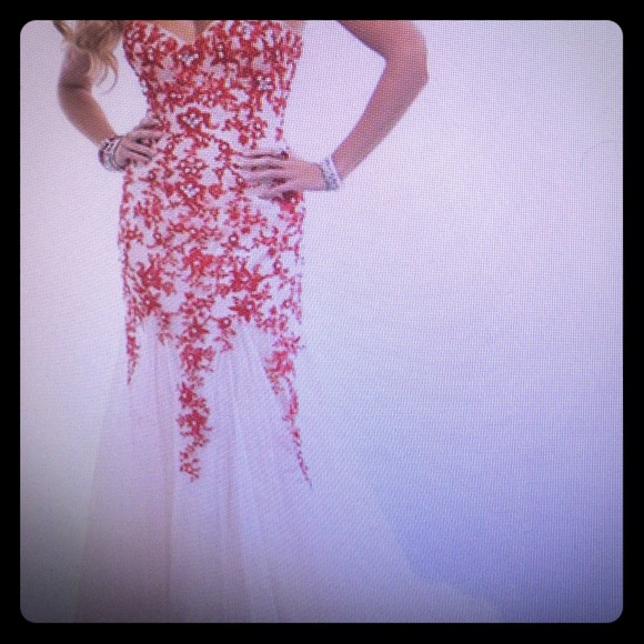PROM DRESS