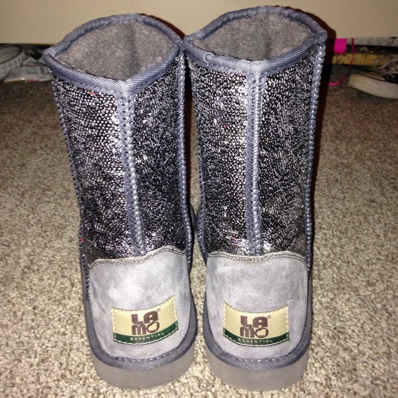 gray sparkly boots, look like uggs but they're not - Picture 2 of 2