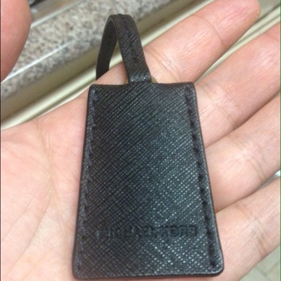 Michael kors gold key black SAFFIANO strap