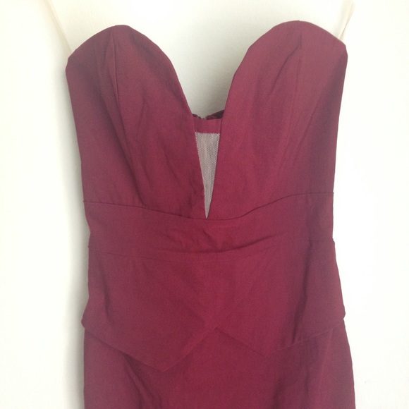 Deep red peplum dress! 😍💃🏽 - Picture 3 of 3