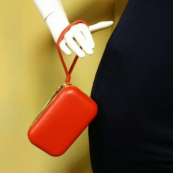 Multi way use clutch bag - Picture 2 of 4