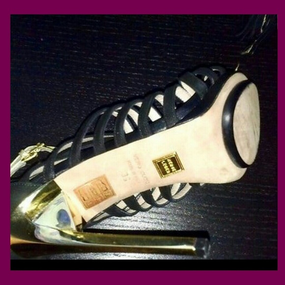 ** Flash Sale! Authentic Herve Leger Fabia Heels * - Picture 4 of 4