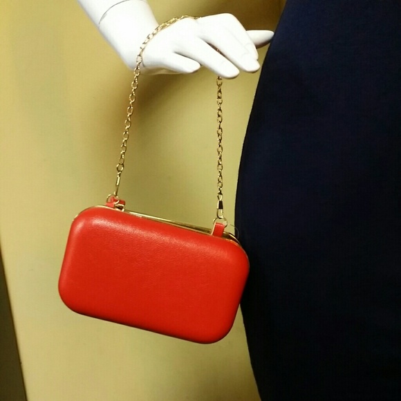 Multi way use clutch bag - Picture 3 of 3