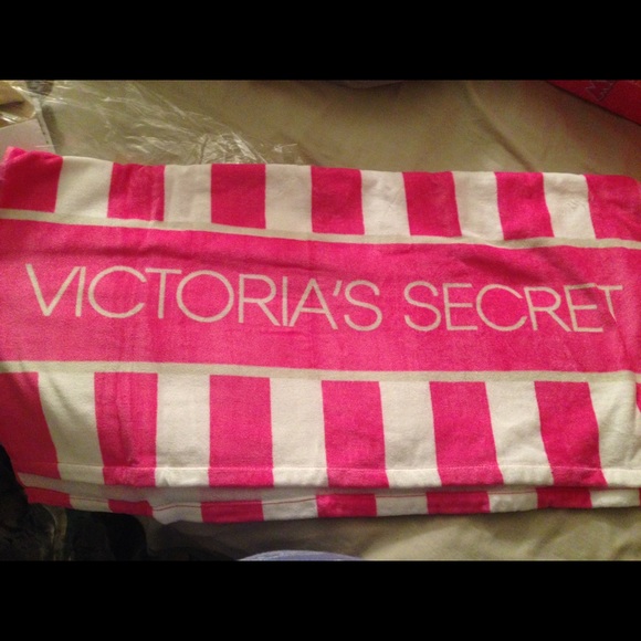 Nwt VS beach towel