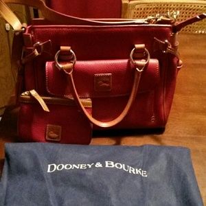 Dooney & Bourke