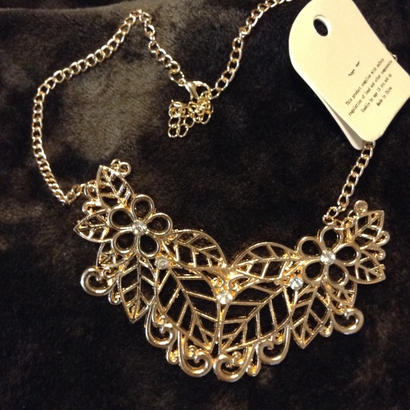 Beautiful Gold with Stones 😍😍😍 - Picture 3 of 4