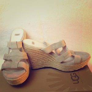 NIB UGG W Twanie Wedge Heel Espadrille, Sand, 9