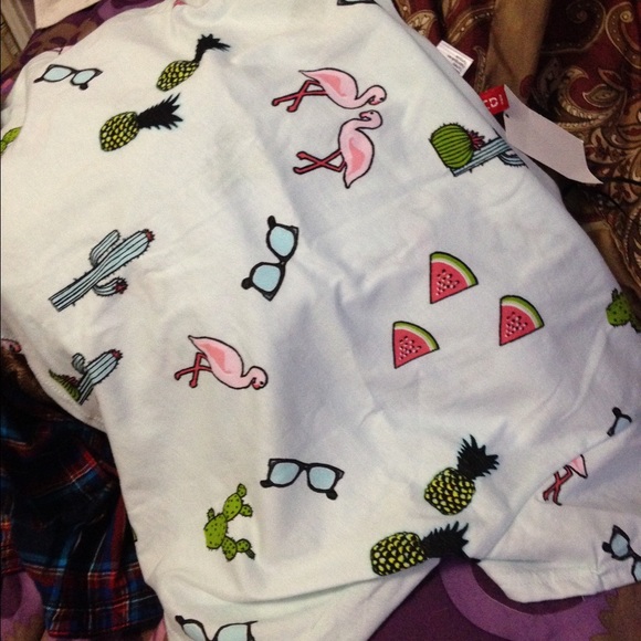 H&M half shirt light blue.