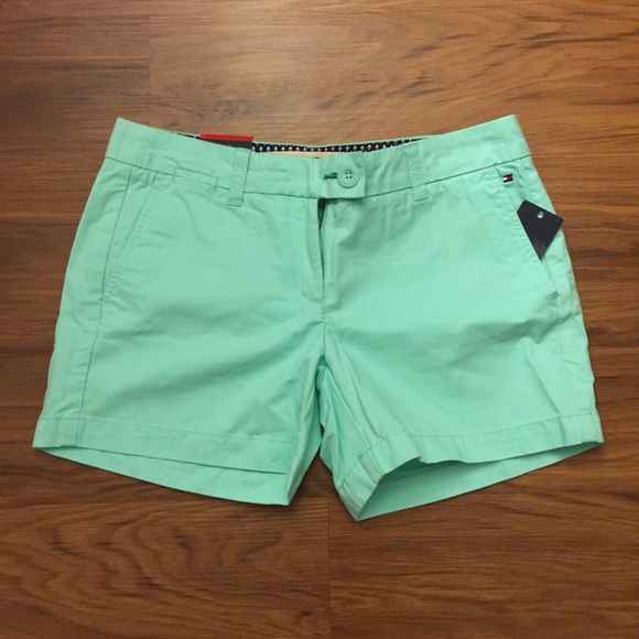 Tommy Hilfiger Chino Shorts 4"