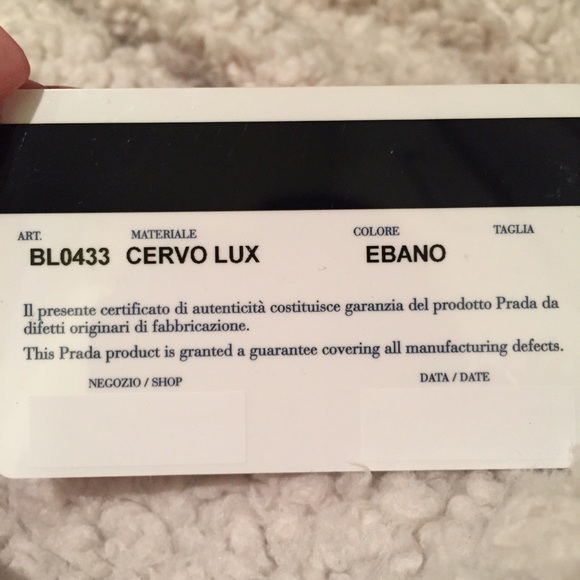 Authentic prada cervo lux chain bag - Picture 4 of 4