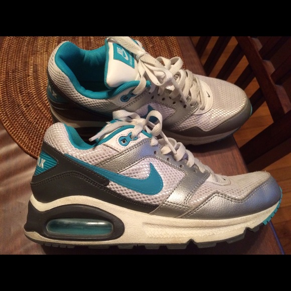 Nike Shoes - Air Max Navigate size 8