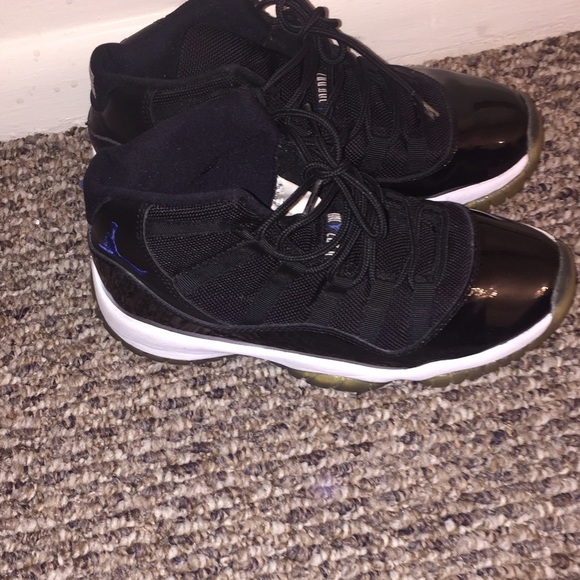 Air Jordan Retro 11 (space jam)