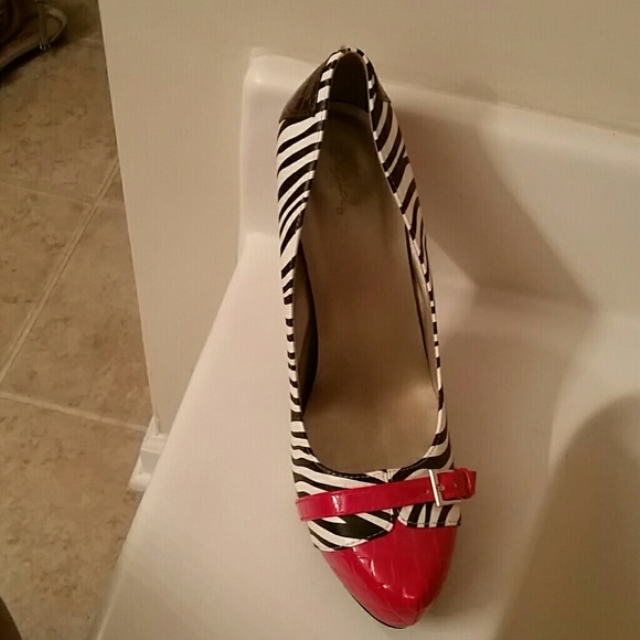 Sexy animal print  high heels