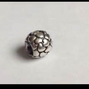 Pandora lotsa love charm