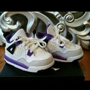 Jordan 4 Retro