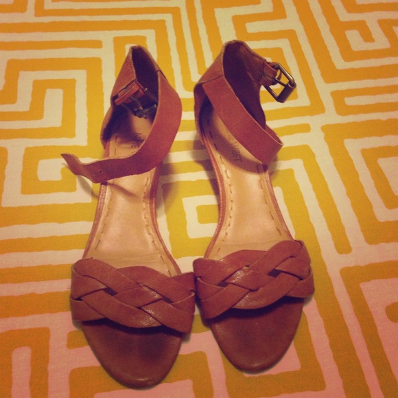 Brown Nine West sandals