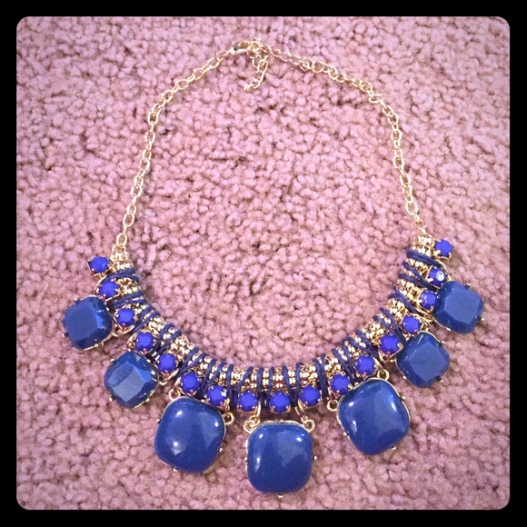 Blue bauble necklace
