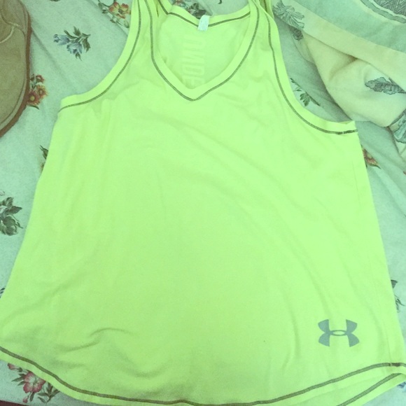 Under armour tank