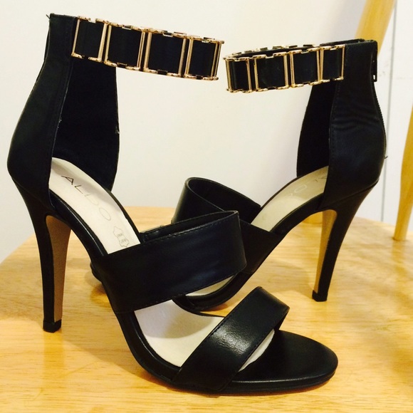 Black Leather Sandal Heel w/ Gold