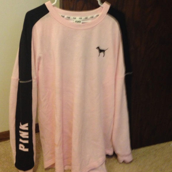 VS pink pull over sweatshirt size large