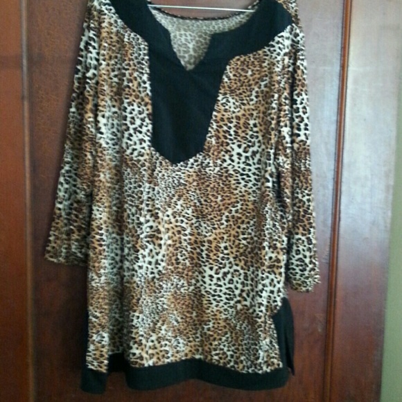 Leopard  print top