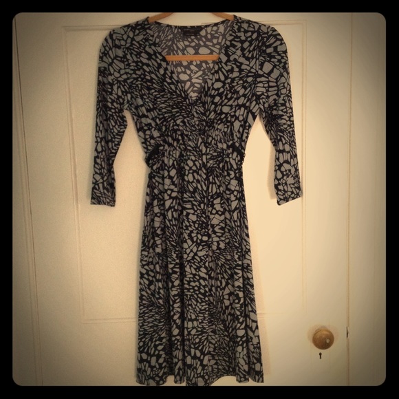 BCBGMaxAzria printed 3/4 sleeve dress