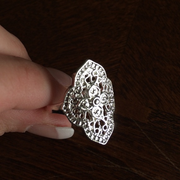 Buy 2 Get 3 FREE! 925 plated silver ring. NWOT - Picture 2 of 3