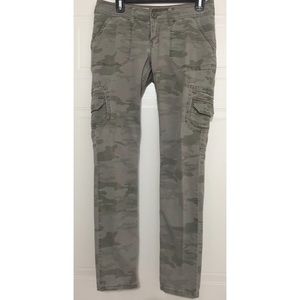 🌟Mossimo Supply Camo Skinnies🌟