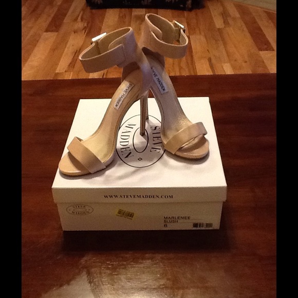 Steve Madden Shoes - Steve Madden Marlenee Heel n Blush,Gold Buckle Sz6