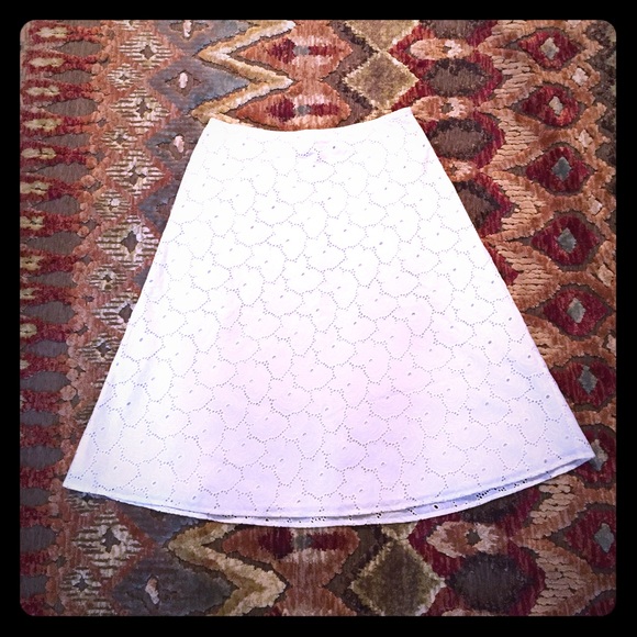 White eyelet midi-skirt. Perfect for summer!