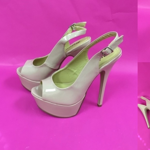 nude beige patent peep toe pumps - Picture 3 of 4