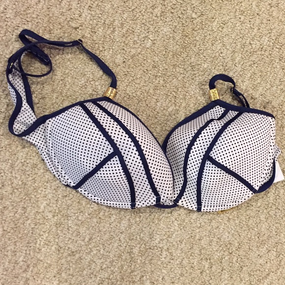 NWT Beach Bunny top so cute