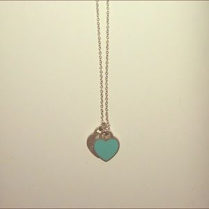 TIFFANY DOUBLE HEART TAG PENDANT