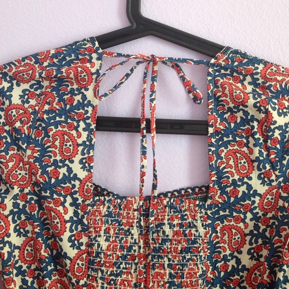 A&F Peasant Dress - Picture 3 of 4