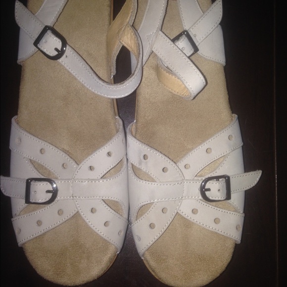 Dansko sandals🎀