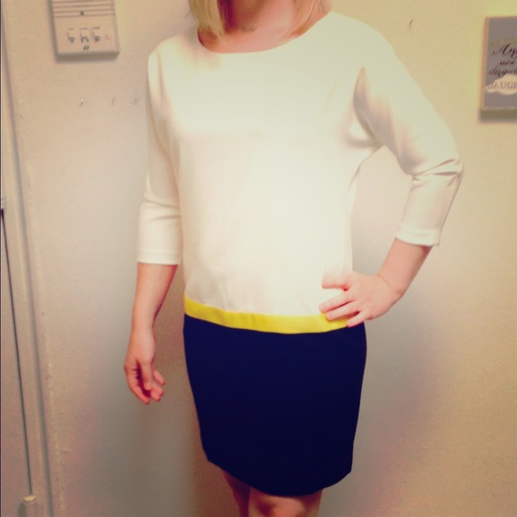 Black and Yellow Ann Taylor Shift Dress Size Small