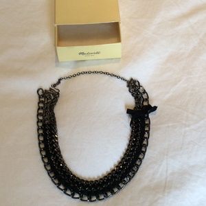 HP 6/24 🎉💛 Madewell gunmetal and black necklace!