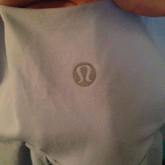 💥Lilac lululemon peplum top - Picture 3 of 3