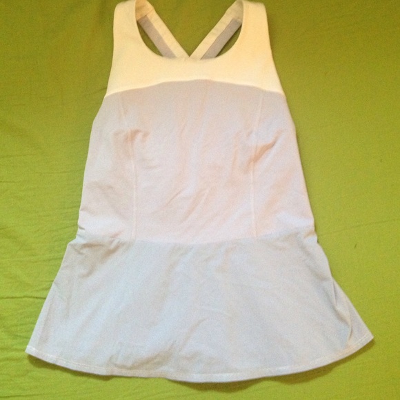 💥Lilac lululemon peplum top - Picture 2 of 3