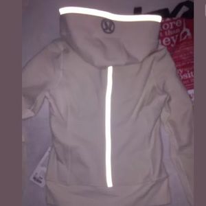lululemon athletica Jackets & Coats - 🎀SOLD🎀LULULEMON UBA HOODIE REFLECTIVE 🌟 SE lululemon athletica Jackets & Coats - 🎀SOLD🎀LULULEMON UBA HOODIE REFLECTIVE 🌟 SE