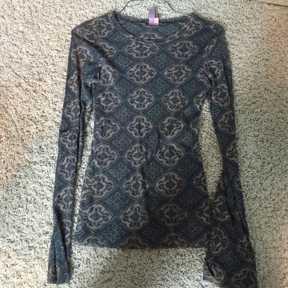 Cute long sleeve top