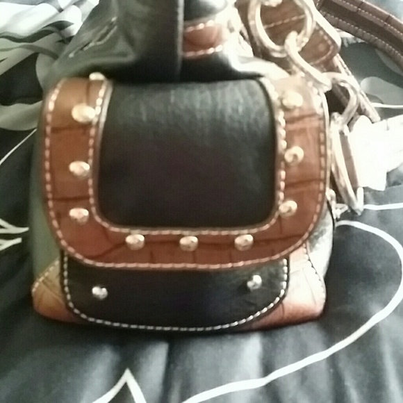 Leather Cross Rhinestone purse - Picture 4 of 4