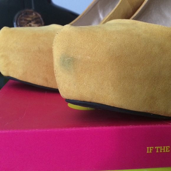 Charlotte Russe Heels - Picture 2 of 3